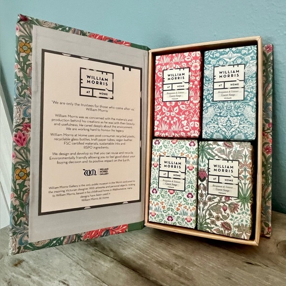 William Morris At Home Collection Bergamot and Vetiver Guest Soaps. - Picture 4 of 6